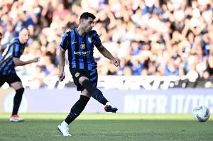 记者：一些中间人向塔雷米提供了重返波尔图的可能性