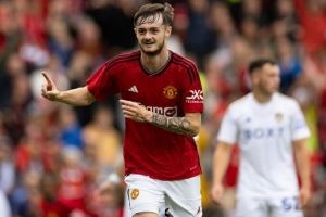 记者：曼联21岁前锋休吉尔将租借加盟英乙巴尼特，合同明夏到期