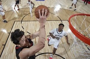 大个子太多了！赖特：开拓者选中杨瀚森会带来健康的内部竞争