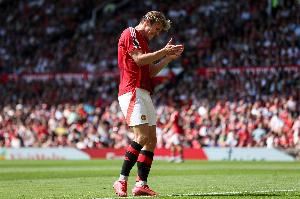 记者：霍伊伦将离开曼联，尤文和米兰正在观望能否达成交易