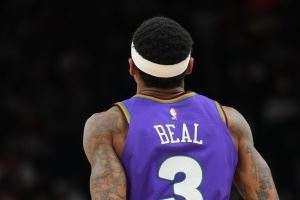 弗兰克：比尔攻守兼备 他能为我们带来持球、组织和投射