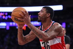 段冉：斯玛特还有多少油未知 只要健康就能为后卫线提供防守帮助