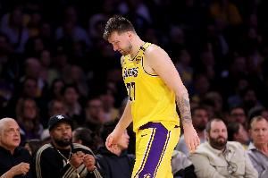 湖记：东契奇积极参与了招募工作 他帮助球队赢得艾顿和斯玛特