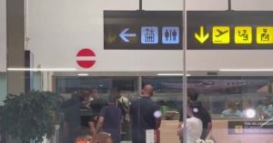 他来了🛩️拉什福德飞抵巴塞罗那，即将租借加盟巴萨🔥