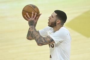 阿特金森：我欣赏大球敢于冒险的风格 他总能让队友变得更好