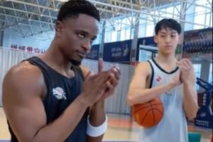 谁家外援提前一个小时到训练场？纳托尔正式报到！