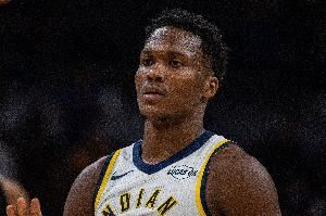 卡莱尔:马瑟林每周观察 托平右脚应力反应至少缺阵一个月