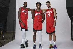 申京谈阿门:我们彼此都会想着如何找到对方 我很喜欢和他连线