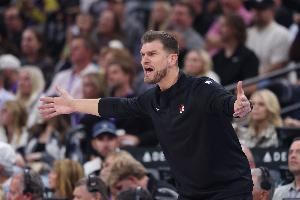 斯普利特:整体上我们的执行力不错 希望球员不会为了末节留体力