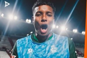 罗体:罗马有意阿雷瓦洛,桑坦德竞技总监承认球员冬季可能离队